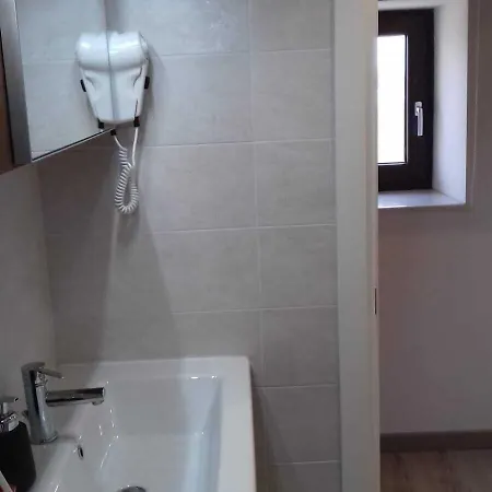 El Canfin Bed & Breakfast *