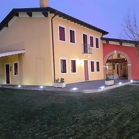 El Canfin Bed & Breakfast